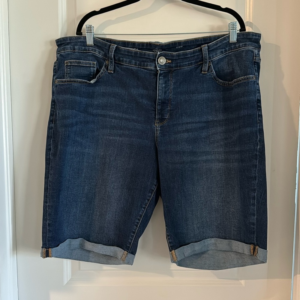 St. John’s Bay Denim Bermuda Shorts (20)